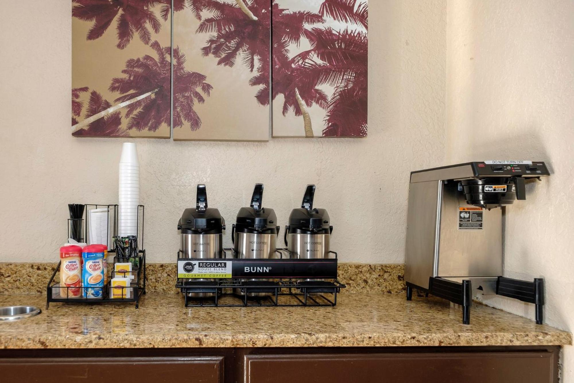 Red Roof Inn Jacksonville - Cruise Port Екстериор снимка