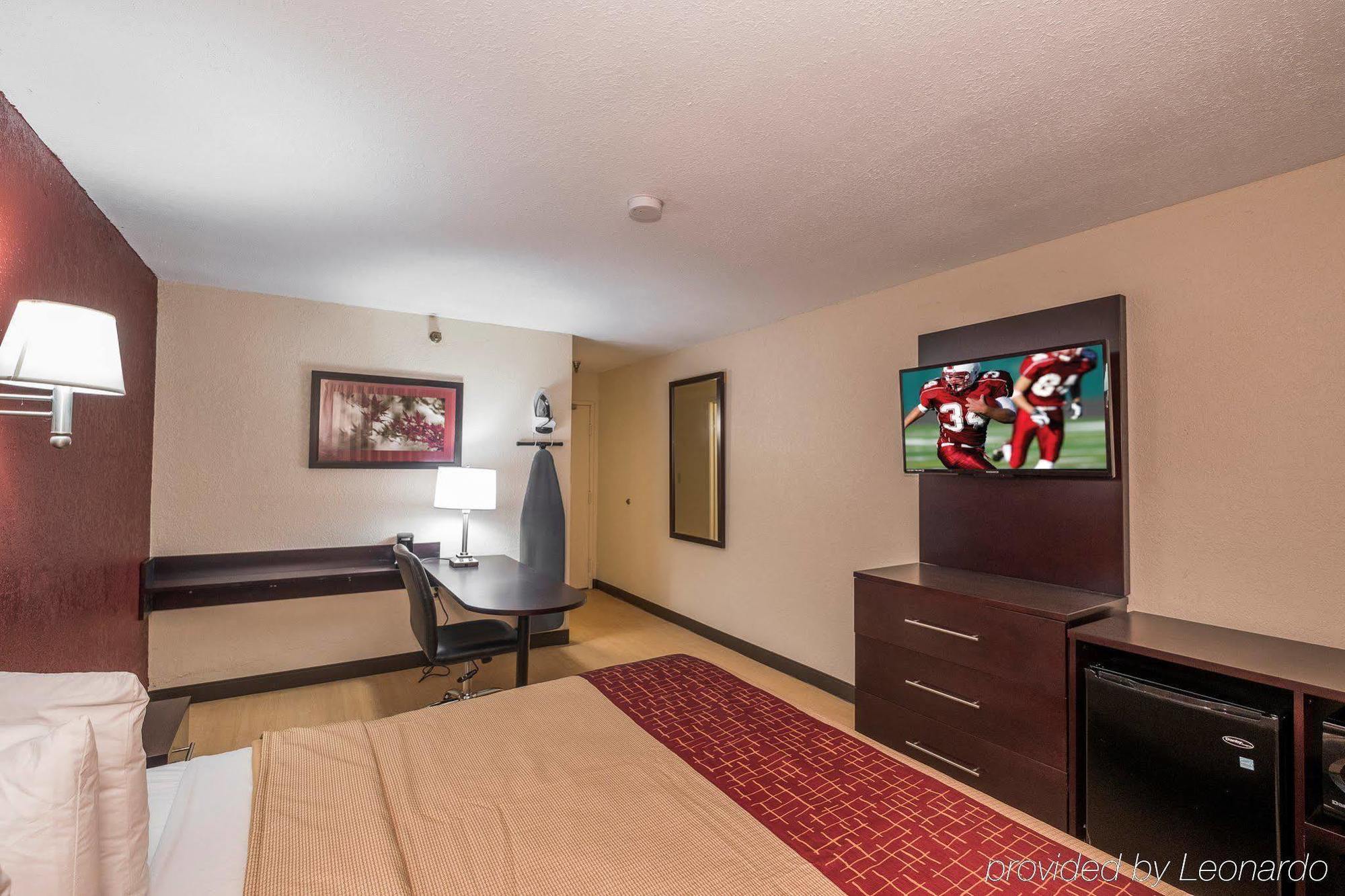 Red Roof Inn Jacksonville - Cruise Port Екстериор снимка
